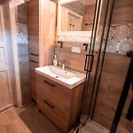 Pod Szczelincem 木屋