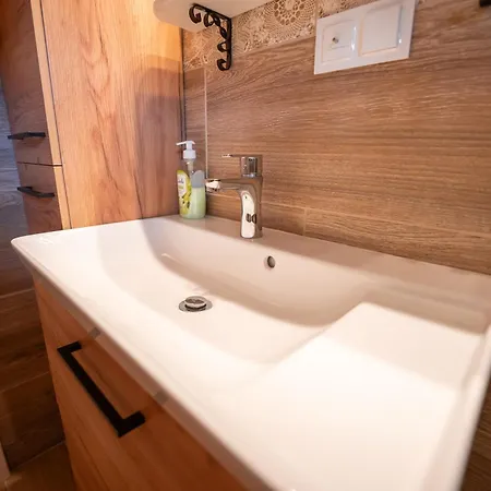 Pod Szczelincem Chalet Radkow